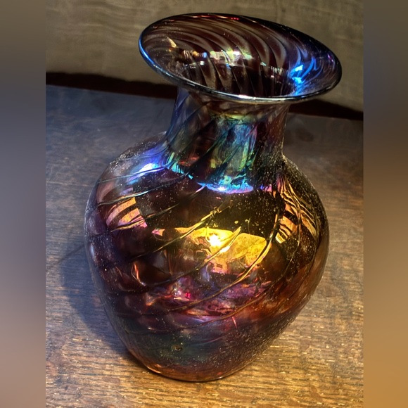 Signed Arnold Larson Iridescent Art Glass Vase 6” - Picture 2 of 6